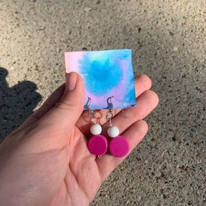 White and pink circle earrings ⭐️